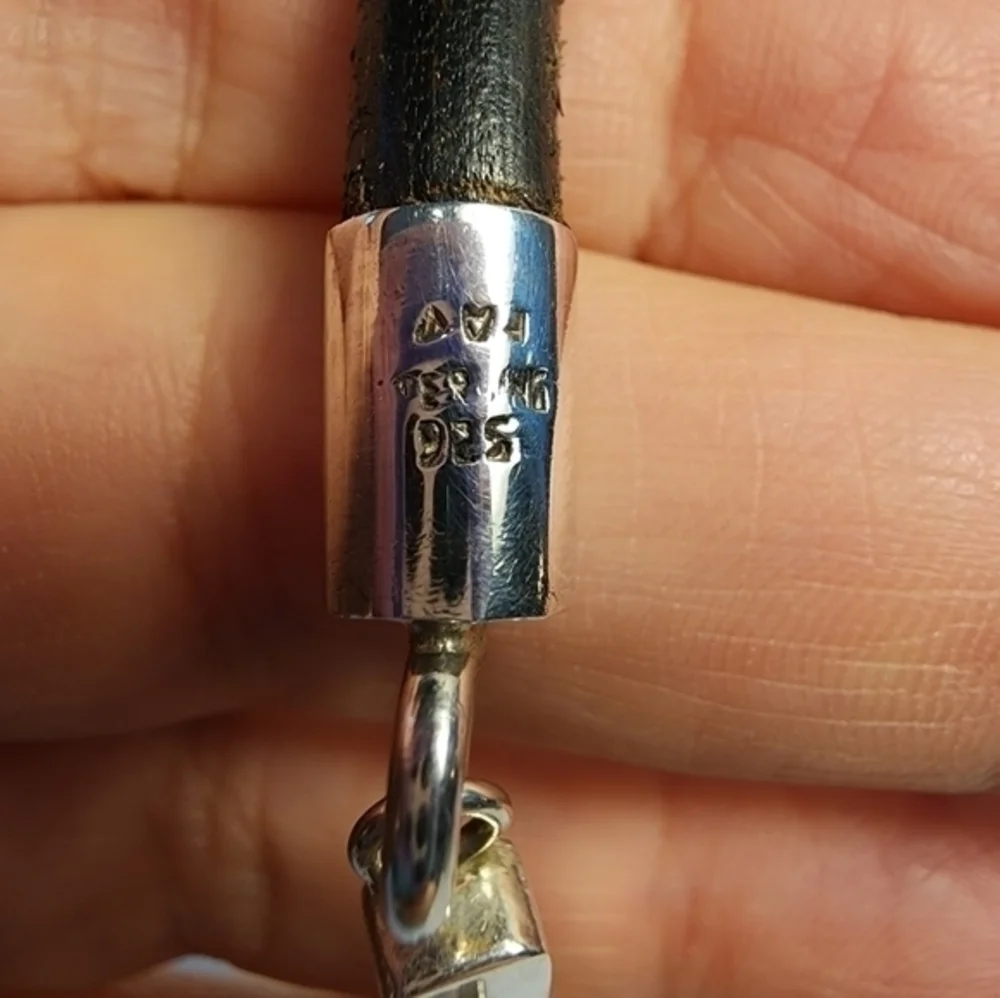 No brand this necklace